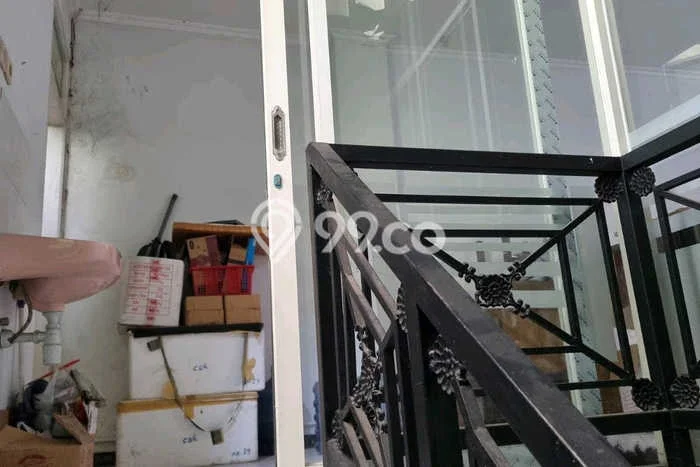 Ruko Bagus Dijual LB 75m2 Lokasi Strategis Surabaya Area Cocok untuk Bisnis Ruko Bagus Dijual LB 75m2 Lokasi Strategis Surabaya Area Cocok untuk Bisnis