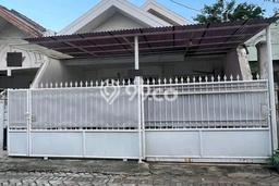 Dijual Cepat Rumah Favorit Siap Huni LB 122m2 di Rungkut, Surabaya Dijual Cepat Rumah Favorit Siap Huni LB 122m2 di Rungkut, Surabaya