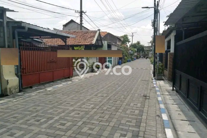 Unit Kost Dijual di Kawasan Wonocolo Surabaya dengan 8 KT Unit Kost Dijual di Kawasan Wonocolo Surabaya dengan 8 KT