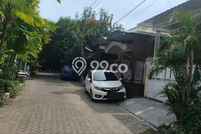 Dijual Cepat Rumah Favorit Siap Huni LB 50m2 di Rungkut, Surabaya Dijual Cepat Rumah Favorit Siap Huni LB 50m2 di Rungkut, Surabaya