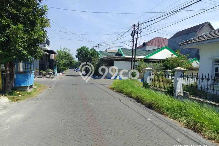 For Sale Rumah 3 Kamar Lokasi Ideal Bagus dan Strategis di Waru For Sale Rumah 3 Kamar Lokasi Ideal Bagus dan Strategis di Waru