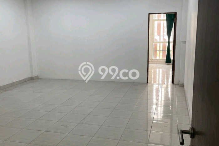 Unit Ruko Dijual di Surabaya LT 75m2 & LB 300m2 Unit Ruko Dijual di Surabaya LT 75m2 & LB 300m2