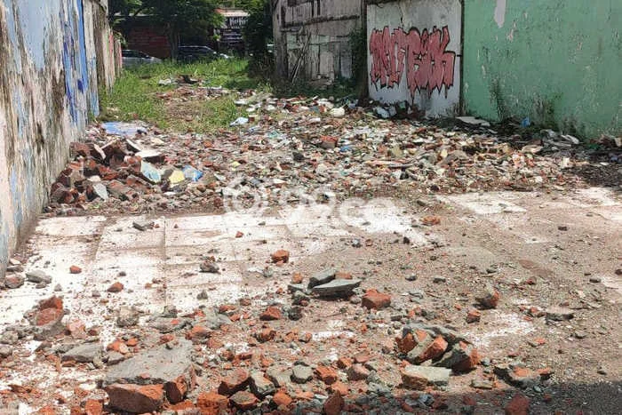 Disewakan Tanah di Wonocolo Luas 190m2 SHM Disewakan Tanah di Wonocolo Luas 190m2 SHM