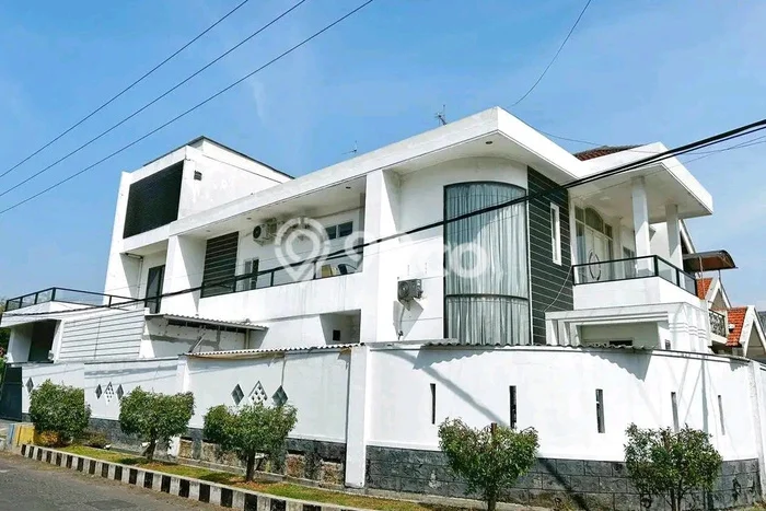 Jarang Ada! Rumah Sewa 6 Kamar Bagus Siap Huni Dharma Husada Jarang Ada! Rumah Sewa 6 Kamar Bagus Siap Huni Dharma Husada