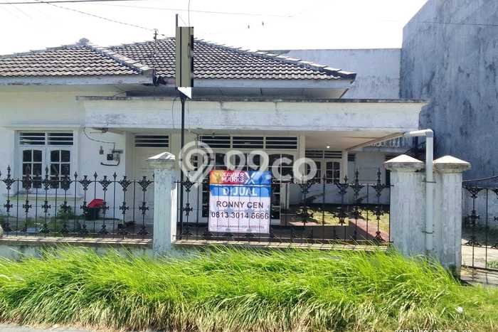 For Sale Rumah 3 Kamar Lokasi Ideal Bagus dan Strategis di Waru For Sale Rumah 3 Kamar Lokasi Ideal Bagus dan Strategis di Waru