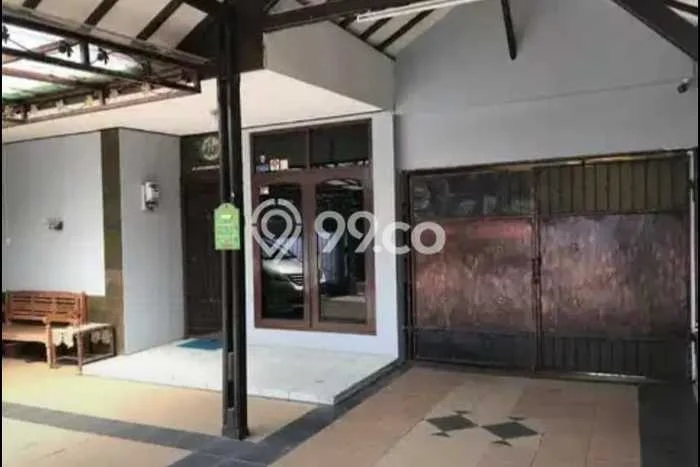Ready to Use! Premium House LT 346m2 Desain Modern di Buah Batu Ready to Use! Premium House LT 346m2 Desain Modern di Buah Batu