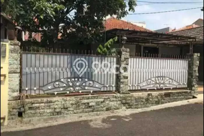 Ready to Use! Premium House LT 346m2 Desain Modern di Buah Batu Ready to Use! Premium House LT 346m2 Desain Modern di Buah Batu