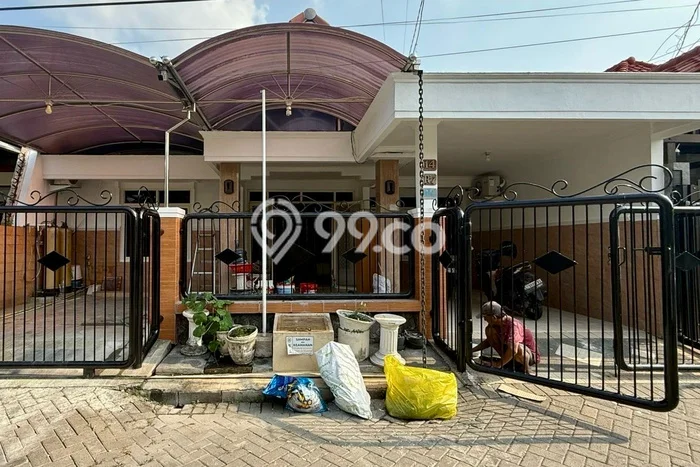 Rumah Bagus Siap Pakai Di Sukolilo Luas 250m2 Aman Rumah Bagus Siap Pakai Di Sukolilo Luas 250m2 Aman