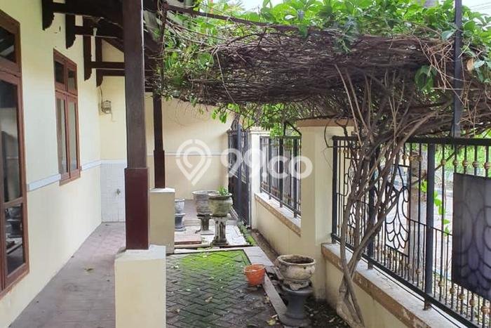 Rumah Modern Minimalis 5 Kamar Siap Huni di Sukodono Rumah Modern Minimalis 5 Kamar Siap Huni di Sukodono