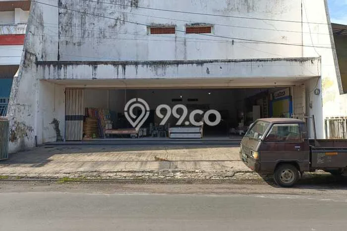 Komersial Dijual di Candipuro Lumajang dengan LB 1240m2 Komersial Dijual di Candipuro Lumajang dengan LB 1240m2