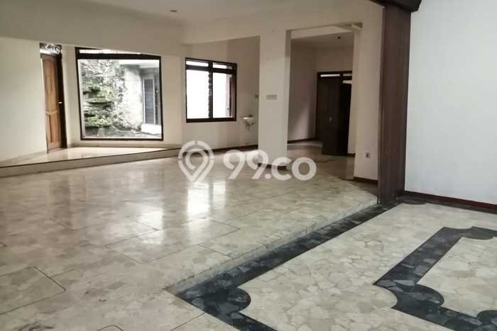 Ready to Use! Luxury House LT 301m2 Desain Modern di Jemursari Ready to Use! Luxury House LT 301m2 Desain Modern di Jemursari