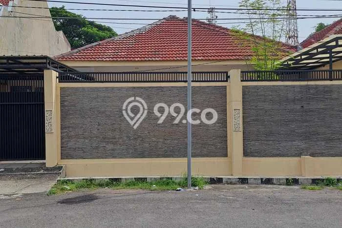 Hunian Mewah Dijual LT 430m2 di Dukuh Pakis, Surabaya Hunian Mewah Dijual LT 430m2 di Dukuh Pakis, Surabaya