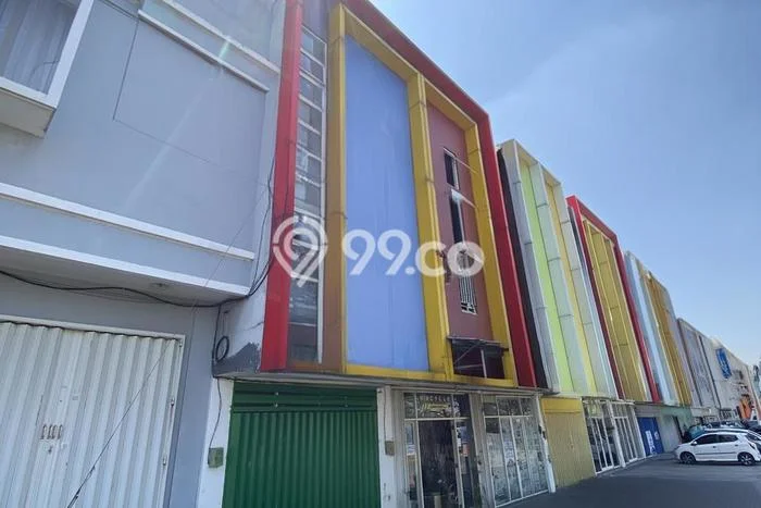 Ruko Paling Dicari LB 180m2 Dijual di Driyorejo Ruko Paling Dicari LB 180m2 Dijual di Driyorejo
