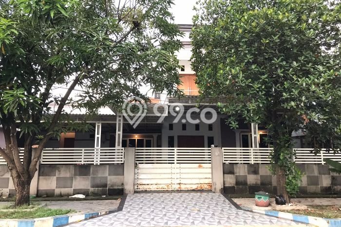 Dijual Rumah 5 Kamar Lokasi Strategis Bagus dan Strategis di Driyorejo Dijual Rumah 5 Kamar Lokasi Strategis Bagus dan Strategis di Driyorejo