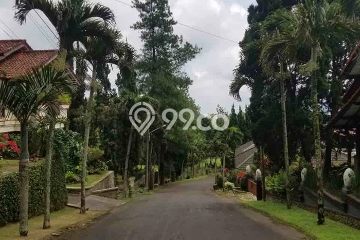 Tanah untuk Dijual Lokasi Trawas, Mojokerto Luas 141m2 - Tanah untuk Dijual Lokasi Trawas, Mojokerto Luas 141m2 -
