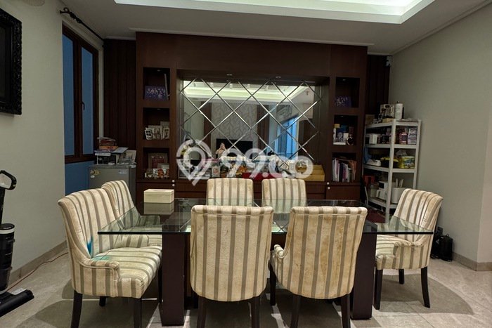 Ready to Use! Luxury House LT 210m2 Desain Elegan di Puri Indah Ready to Use! Luxury House LT 210m2 Desain Elegan di Puri Indah