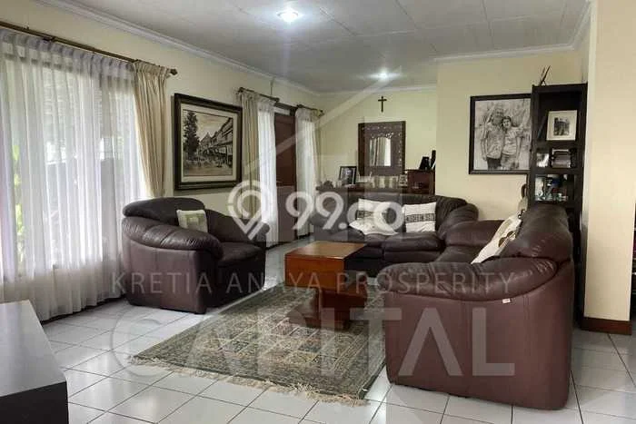 Peluang Investasi! Vila Kawasan , Dimensi 388m2m², Lokasi Strategis dengan nilai meningkat Peluang Investasi! Vila Kawasan , Dimensi 388m2m², Lokasi Strategis dengan nilai meningkat