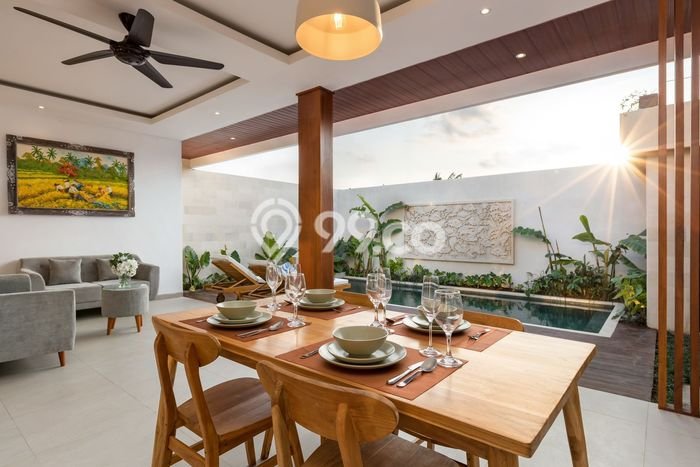 HARGA TERBAIK! Rumah di Canggu, 2 KT, Area Asri, Luas 150m² LB 100m² HARGA TERBAIK! Rumah di Canggu, 2 KT, Area Asri, Luas 150m² LB 100m²