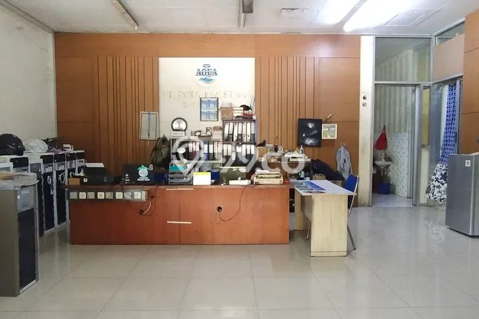 Gudang Disewakan di Gatot Subroto, Luas 1296m², Jalan Strategis, Akses Mudah Gudang Disewakan di Gatot Subroto, Luas 1296m², Jalan Strategis, Akses Mudah