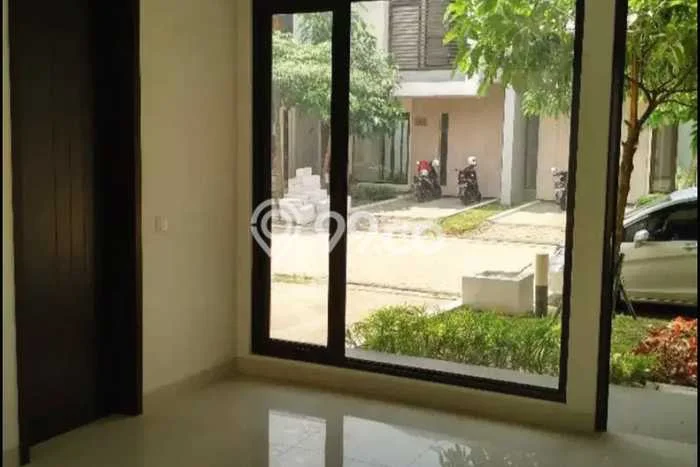 Jarang Ada! Rumah Sewa 3 Kamar Nyaman Siap Huni BSD Eminent Jarang Ada! Rumah Sewa 3 Kamar Nyaman Siap Huni BSD Eminent