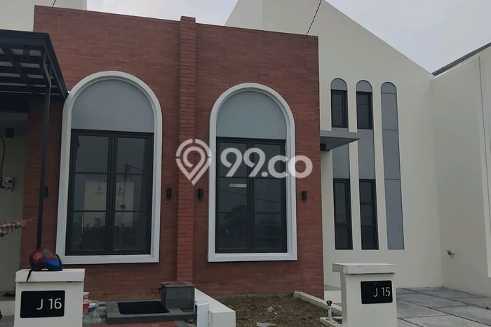 Jual Segera Rumah 1 KT 1 KM di Kawasan Komersial Karawang Timur, Karawang Jual Segera Rumah 1 KT 1 KM di Kawasan Komersial Karawang Timur, Karawang