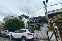 PROPERTI PILIHAN! Rumah area Medan Polonia, LT 294m² Bangunan 420m² PROPERTI PILIHAN! Rumah area Medan Polonia, LT 294m² Bangunan 420m²