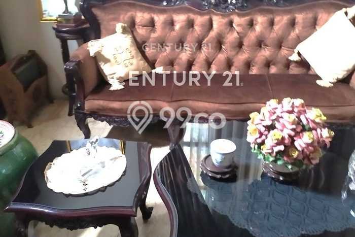 Hunian Mewah LB 300m2 Siap Huni Desain Elegan di Pulo Asem, Jakarta Timur Hunian Mewah LB 300m2 Siap Huni Desain Elegan di Pulo Asem, Jakarta Timur