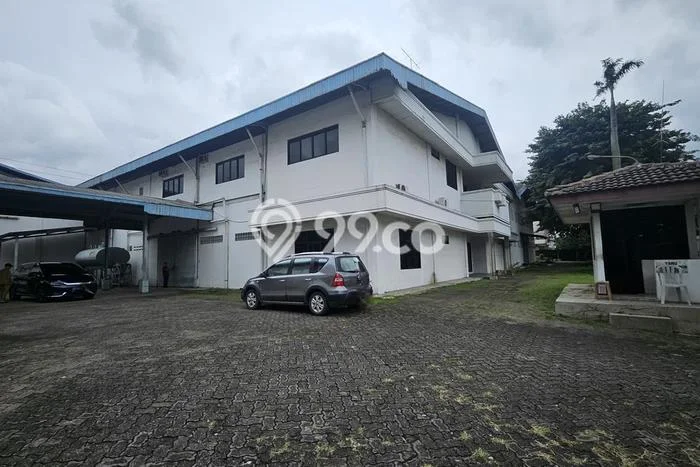 Gudang Disewa di Bekasi dengan LB 1.3e+08m2 Area Komersial Ramai Gudang Disewa di Bekasi dengan LB 1.3e+08m2 Area Komersial Ramai
