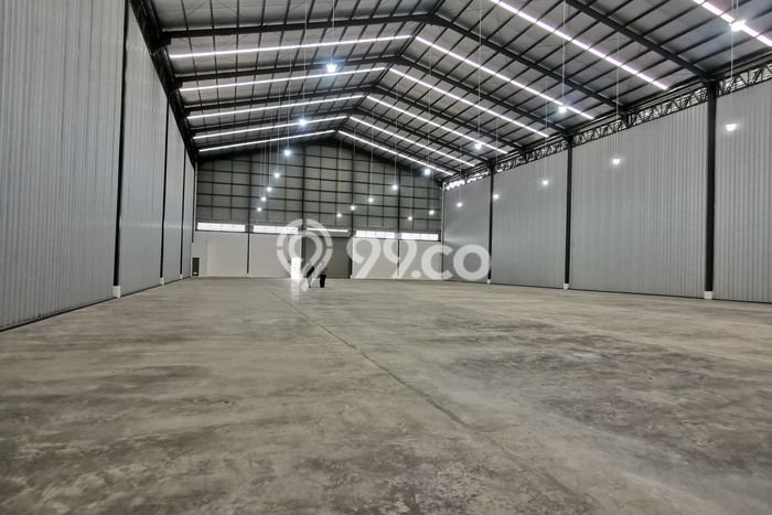 Unit Gudang Disewa Lokasi Pakuhaji, Tangerang Spesifikasi Luas Bangunan 1800m2 Unit Gudang Disewa Lokasi Pakuhaji, Tangerang Spesifikasi Luas Bangunan 1800m2