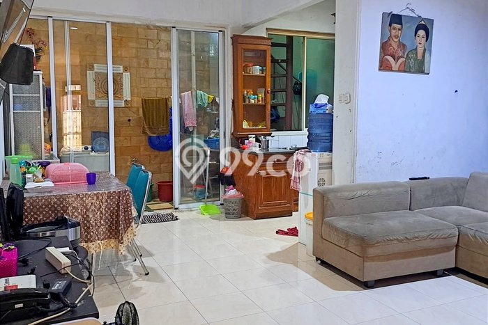 Dijual Hunian Rumah Nyaman 5 Kamar di Tomang, Jakarta Barat Dijual Hunian Rumah Nyaman 5 Kamar di Tomang, Jakarta Barat