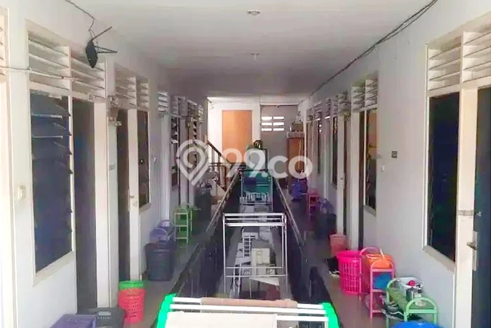 Unit Kost Dijual di Palmerah dengan 25 Kamar Tidur & Luas Bangunan 302m2 Unit Kost Dijual di Palmerah dengan 25 Kamar Tidur & Luas Bangunan 302m2