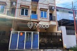 Rumah Minimalis 4 KT di Tanjung Duren Jakarta Barat Full Furnished Rumah Minimalis 4 KT di Tanjung Duren Jakarta Barat Full Furnished