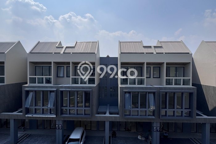 Ruko Dijual Lokasi Emas di BSD Luas 270m2 Ruko Dijual Lokasi Emas di BSD Luas 270m2