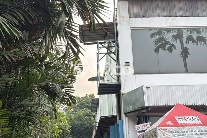 Unit Komersial Dijual di Sawangan Depok Luas Bangunan 1450m2 Unit Komersial Dijual di Sawangan Depok Luas Bangunan 1450m2