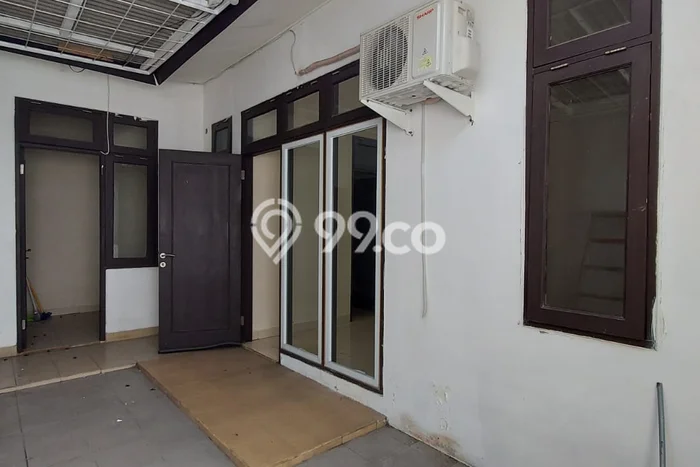 Rumah sewa siap pakai 3 KT di Jababeka, Bekasi Rumah sewa siap pakai 3 KT di Jababeka, Bekasi