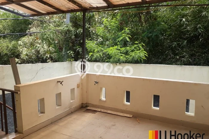 Rumah Sewa Bekasi LT 319m2 LB 400m2 Kawasan Jababeka Rumah Sewa Bekasi LT 319m2 LB 400m2 Kawasan Jababeka
