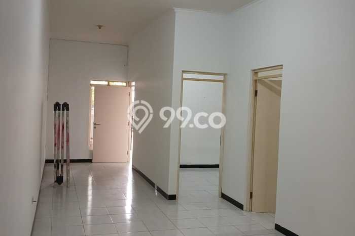 Rumah Modern 2 KT di Taman Holis Indah Bandung Unfurnished Rumah Modern 2 KT di Taman Holis Indah Bandung Unfurnished