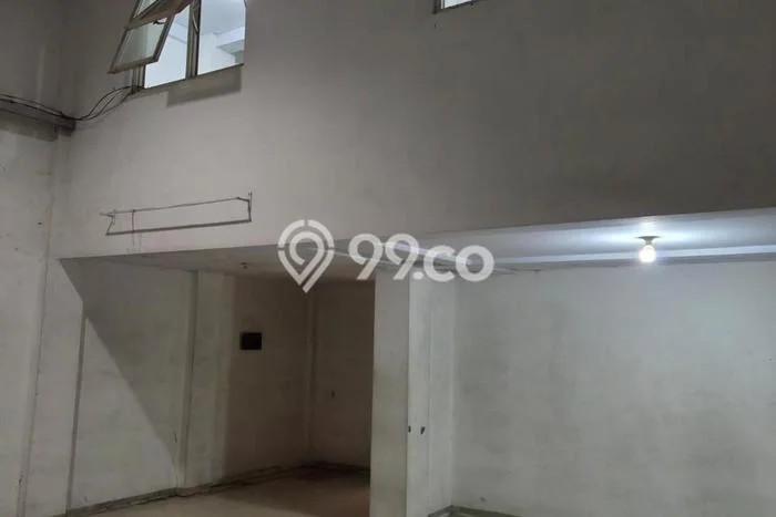 Ruko Dijual di Bandung LT 77m2 & LB 330m2 Lokasi Terbaik! Ruko Dijual di Bandung LT 77m2 & LB 330m2 Lokasi Terbaik!