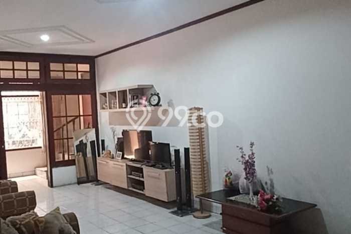 Rumah Elit Modern Tanpa Renovasi di Ciateul Bandung Rumah Elit Modern Tanpa Renovasi di Ciateul Bandung
