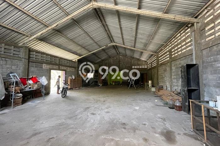 Gudang Dijual di Taman Sidoarjo dengan Luas Bangunan 540m2 Gudang Dijual di Taman Sidoarjo dengan Luas Bangunan 540m2