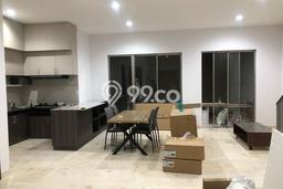 Rumah Elit Modern Tanpa Renovasi di Pantai Indah Kapuk Jakarta Utara Rumah Elit Modern Tanpa Renovasi di Pantai Indah Kapuk Jakarta Utara