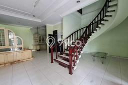 Rumah Luxury Modern Siap Huni di Pluit Jakarta Utara Rumah Luxury Modern Siap Huni di Pluit Jakarta Utara