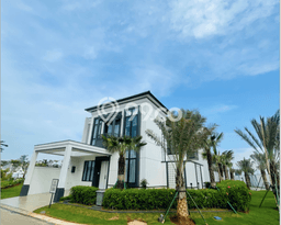Rumah Mewah LB 229m2 Siap Pakai Desain Elegan di Gading Serpong, Tangerang Rumah Mewah LB 229m2 Siap Pakai Desain Elegan di Gading Serpong, Tangerang