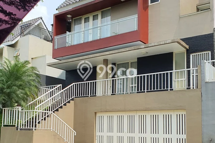 Rumah Elit Modern Tanpa Renovasi di Sentul City Bogor Rumah Elit Modern Tanpa Renovasi di Sentul City Bogor