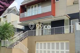 Rumah Elit Modern Tanpa Renovasi di Sentul City Bogor Rumah Elit Modern Tanpa Renovasi di Sentul City Bogor
