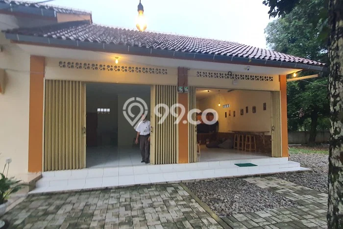 Lokasi terbaik! Rumah siap pakai dikontrakkan di Tamansari LB 120m2 Lokasi terbaik! Rumah siap pakai dikontrakkan di Tamansari LB 120m2