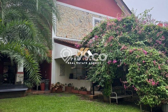 Dijual Rumah Premium dengan Fasilitas Sekitar Komplit di Ciputat Timur, Tangerang Selatan Dijual Rumah Premium dengan Fasilitas Sekitar Komplit di Ciputat Timur, Tangerang Selatan