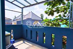 Hunian Cantik Modern Lb 210m2 di Babakan Madang, Bogor Hunian Cantik Modern Lb 210m2 di Babakan Madang, Bogor