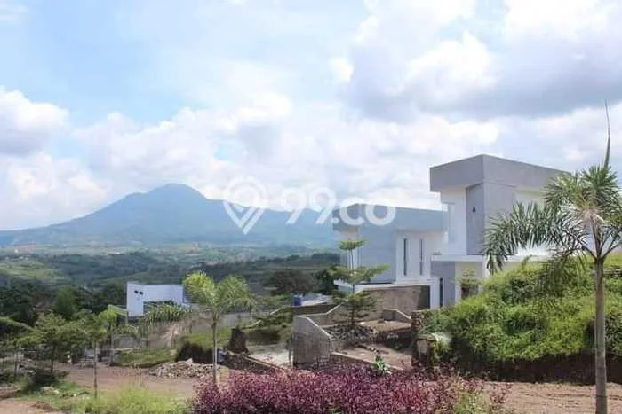 Lahan Strategis di Jatinangor Dijual dengan Luas 120m2 Lahan Strategis di Jatinangor Dijual dengan Luas 120m2