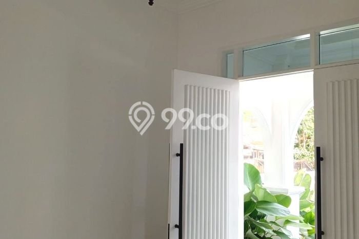 Hunian Eksklusif Siap Huni LT 163m2 di Regol, Bandung Hunian Eksklusif Siap Huni LT 163m2 di Regol, Bandung